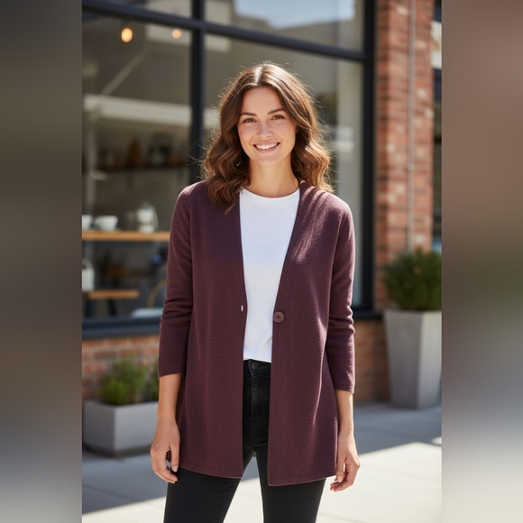 Eileen Fisher 100% Merino Wool Italian Yarn Cropped Cardigan Sweater Medium - Picture 1 of 6